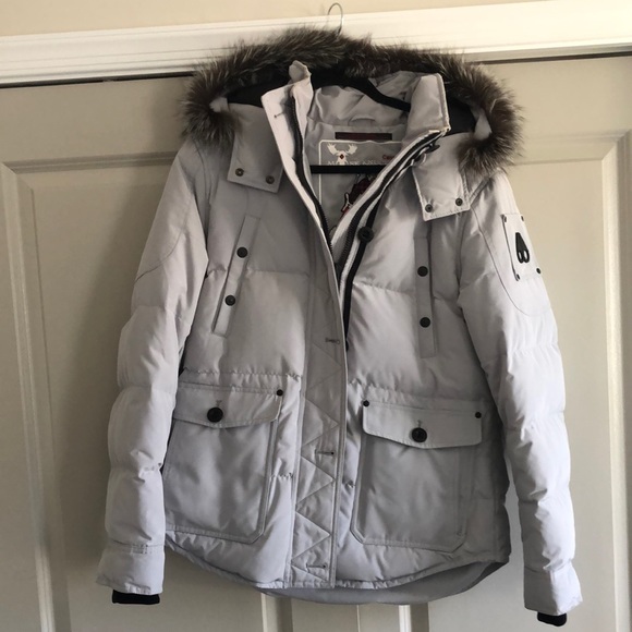 Moose Knuckles Jackets & Blazers - Moose knuckles woman’s coat light grey XL